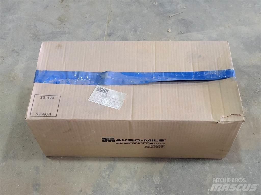  AKRO-MILS 30-174 Pall breddet container (Pallet Wide)