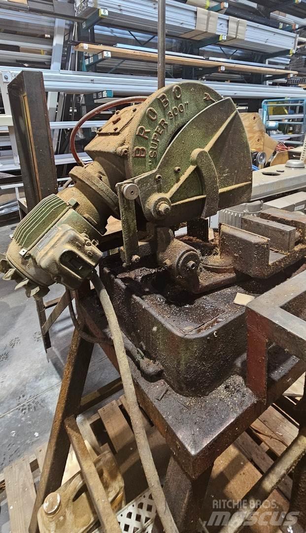  BROBO Super 300 Anlegg - Annet