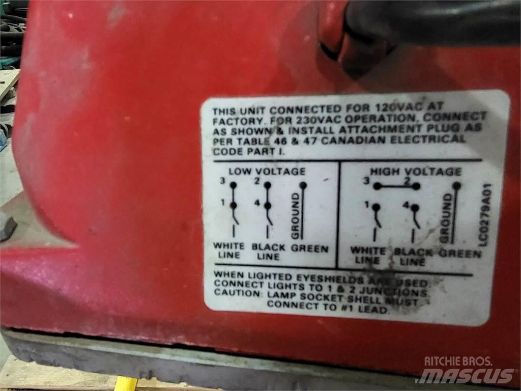  CANBUILT 3900 Portalkraner
