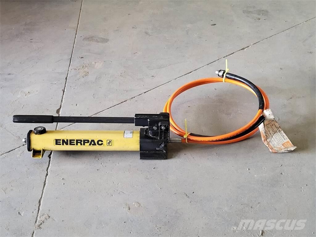  ENERPAC Vannpumper
