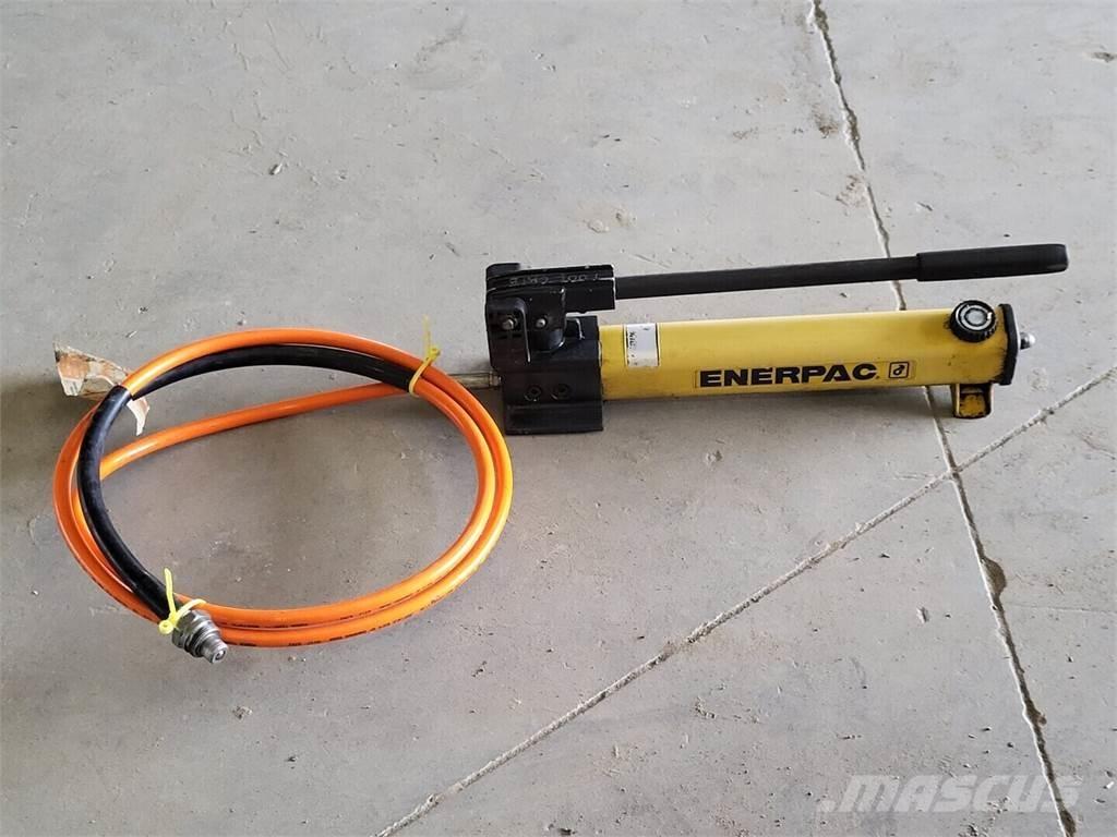  ENERPAC Vannpumper