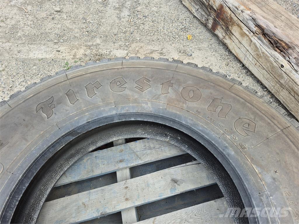 Firestone  Dekk, hjul og felger