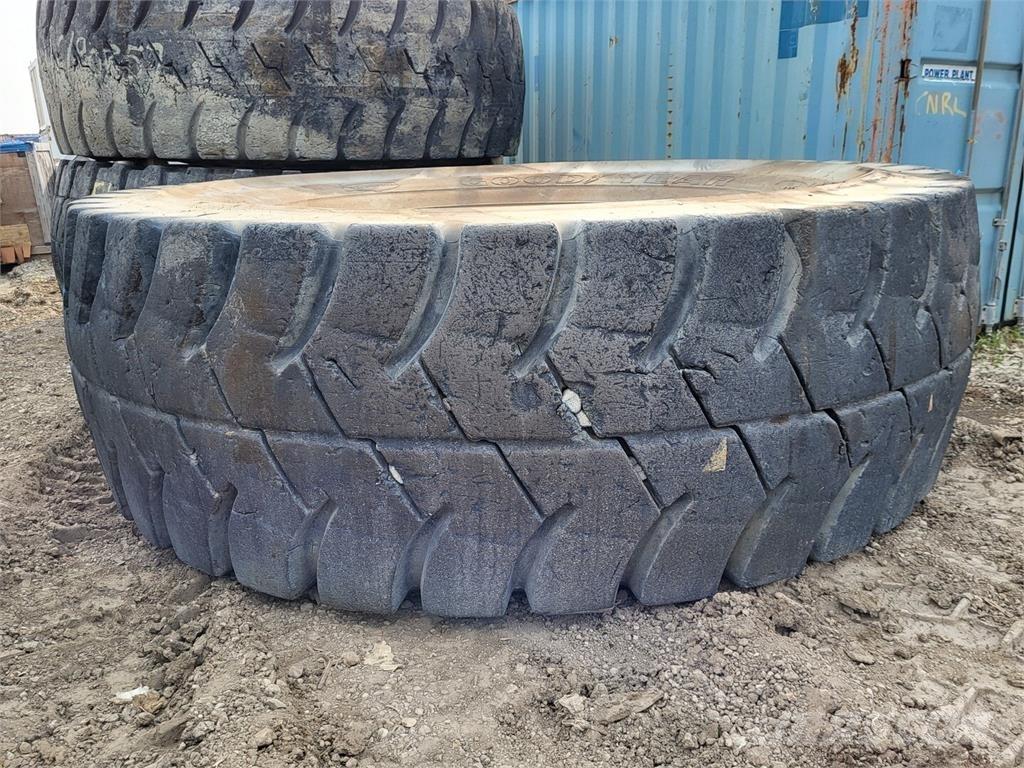 Goodyear RM-4B+ Dekk, hjul og felger