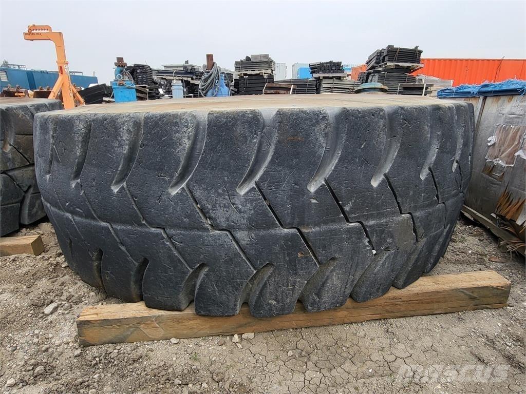 Goodyear RM-4B+ Dekk, hjul og felger