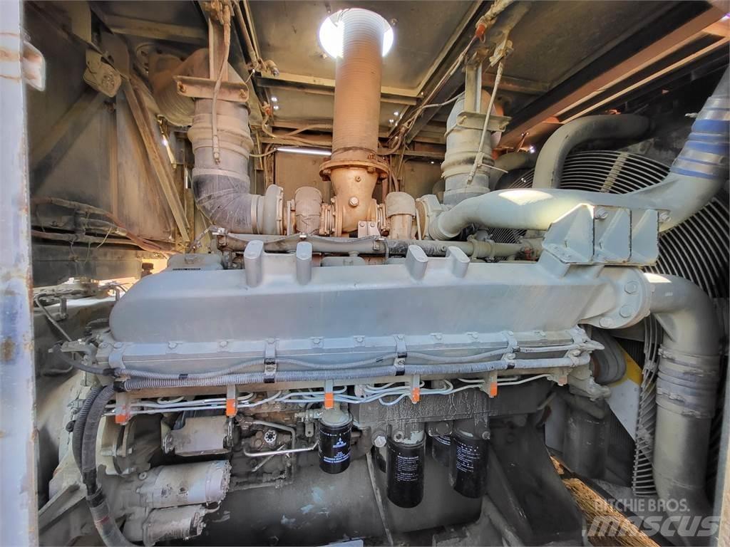 Hitachi S12A2-Y1TAA1 Motorer