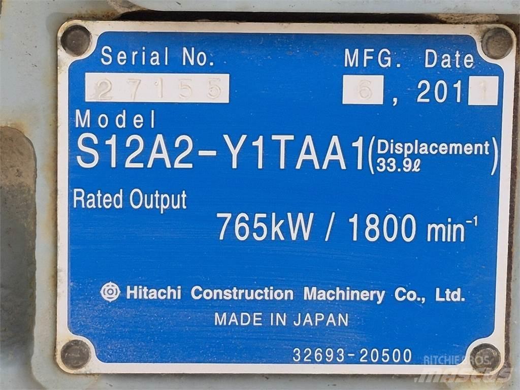 Hitachi S12A2-Y1TAA1 Motorer