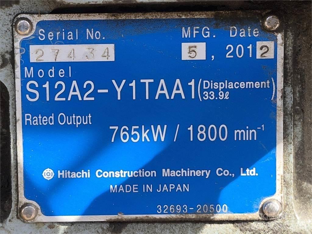 Hitachi S12A2-Y1TAA1 Motorer