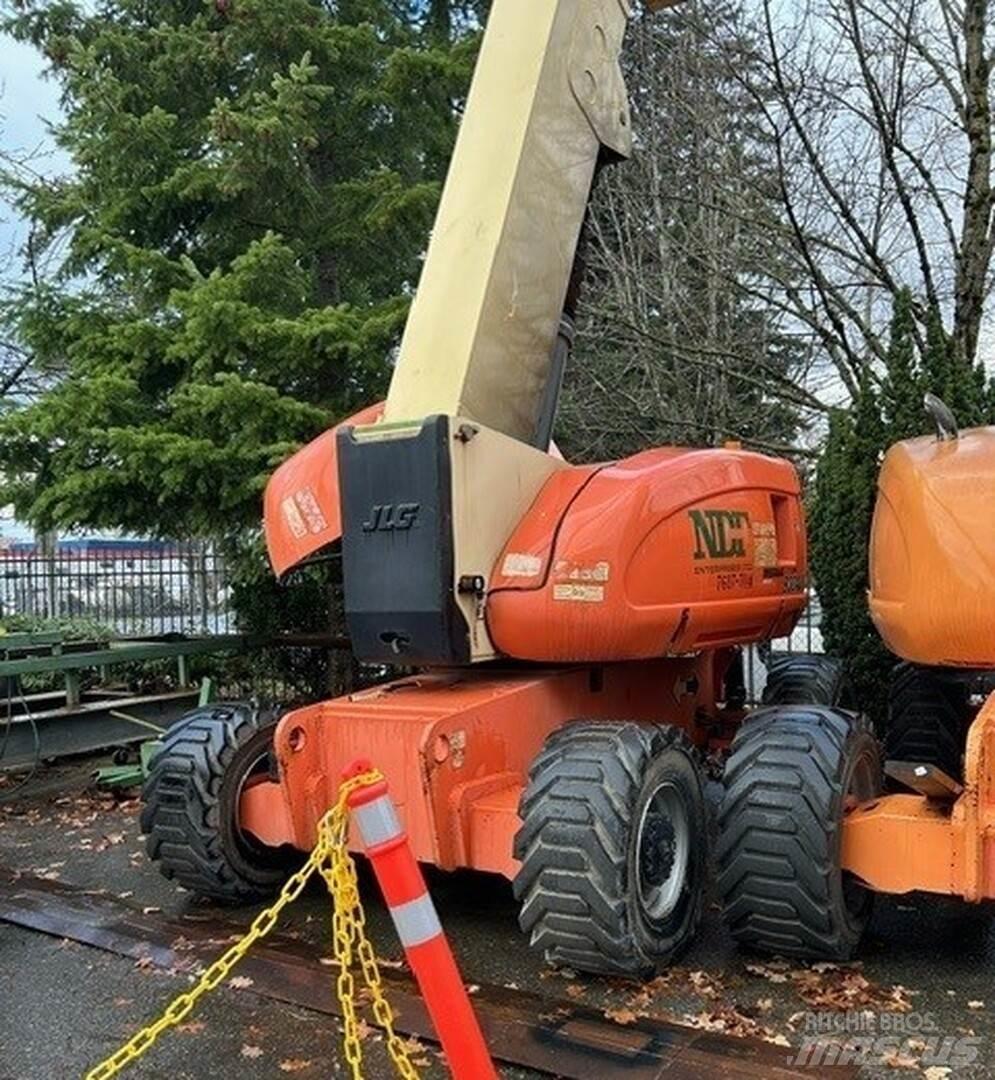 JLG 800AJ Leddede bomlifter