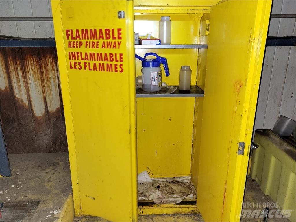  WILLIAM BROTHERS Pall breddet container (Pallet Wide)