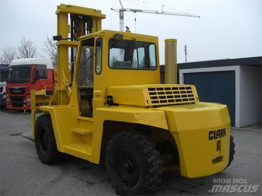 Clark C500YS225PD Diesel Trucker