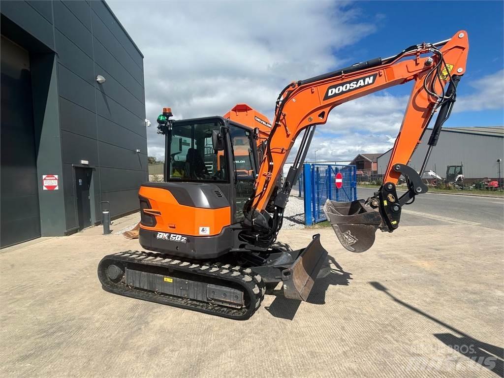 Doosan DX50z Beltegraver