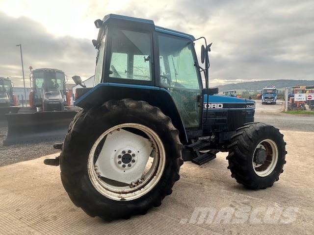 Ford 7740 Traktorer