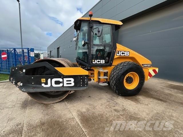JCB VM137 Anlegg - Annet
