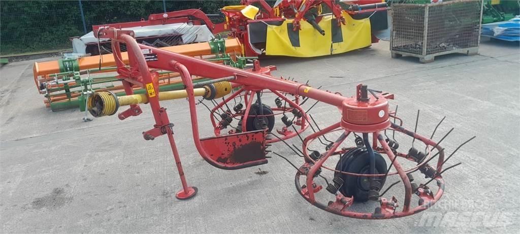 Kverneland Haybob 300 Raker og høyvendere