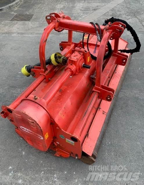 Maschio  Slåmaskiner