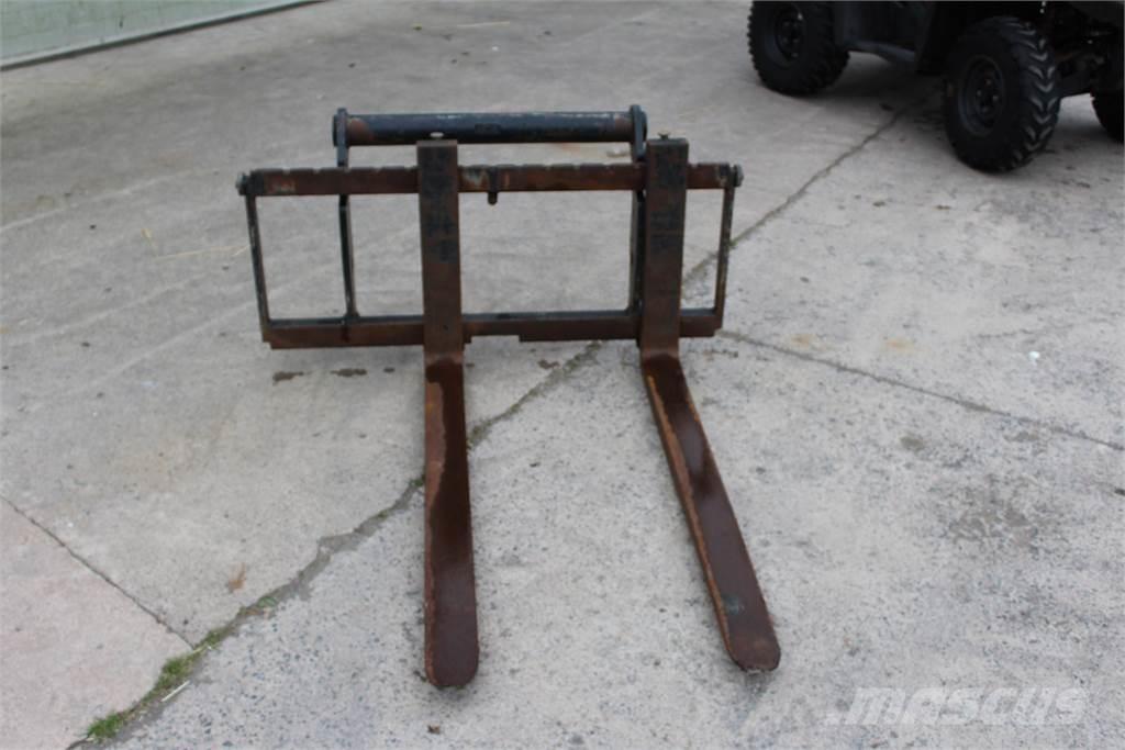  Pallet Forks & Frame Gafler