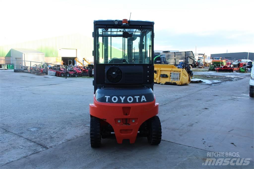 Toyota 4T Forklift Anlegg - Annet