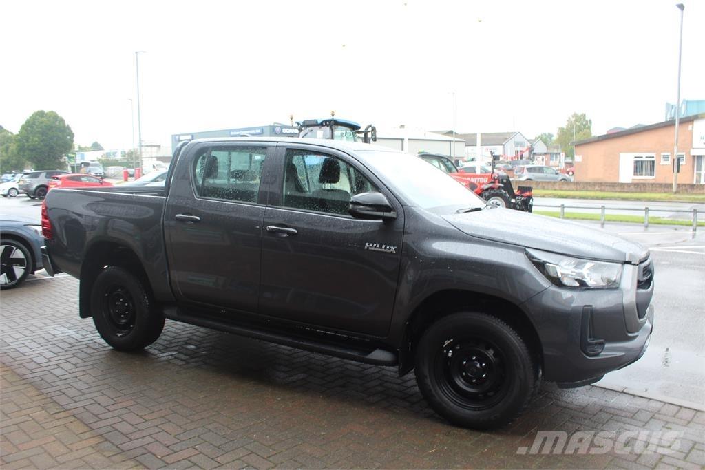 Toyota Hilux Pickup/planbiler