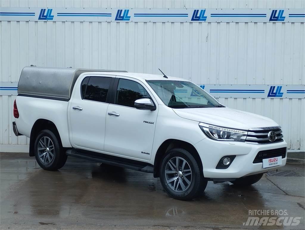 Toyota Hilux Pickup/planbiler