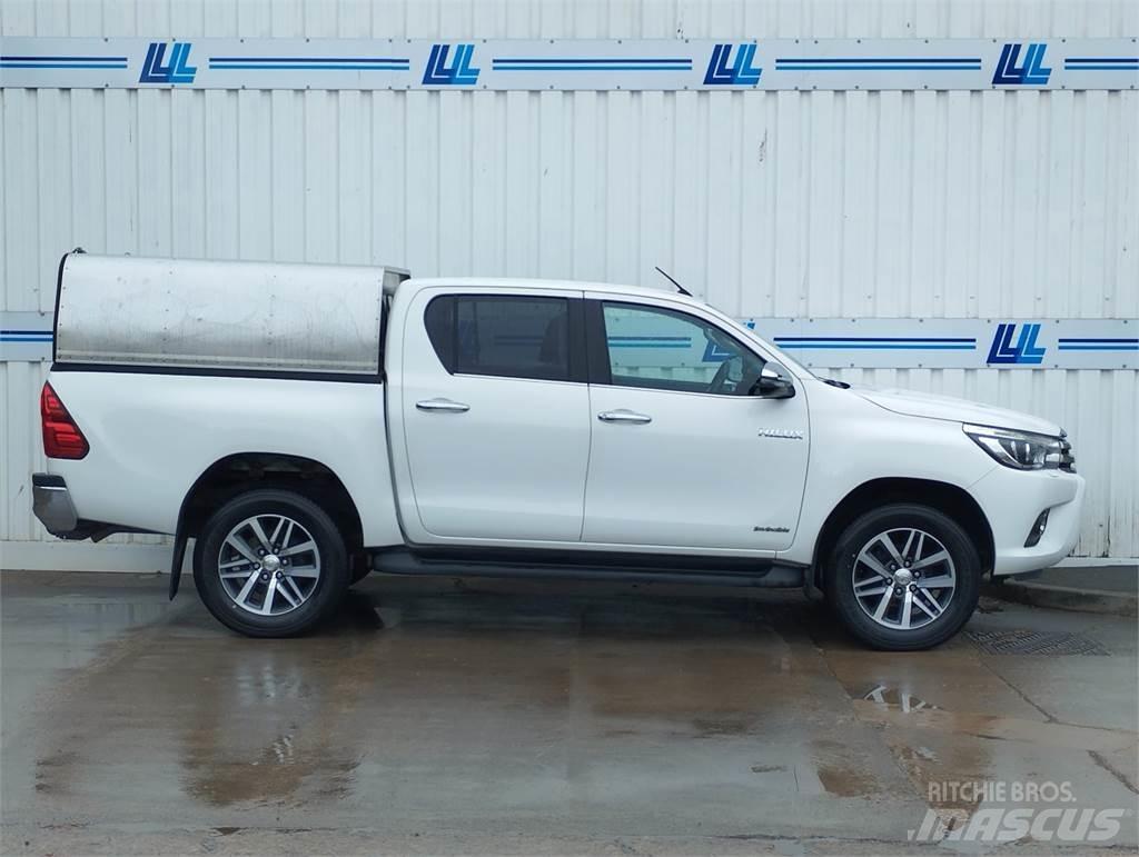 Toyota Hilux Pickup/planbiler