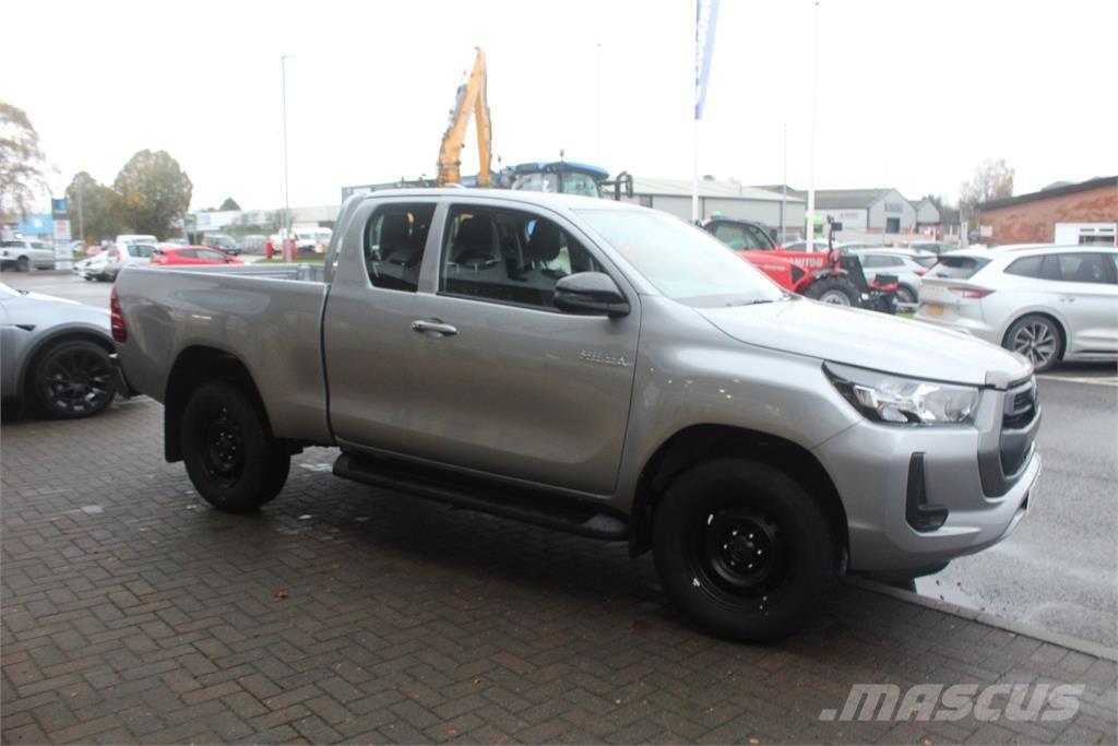 Toyota Hilux Pickup/planbiler