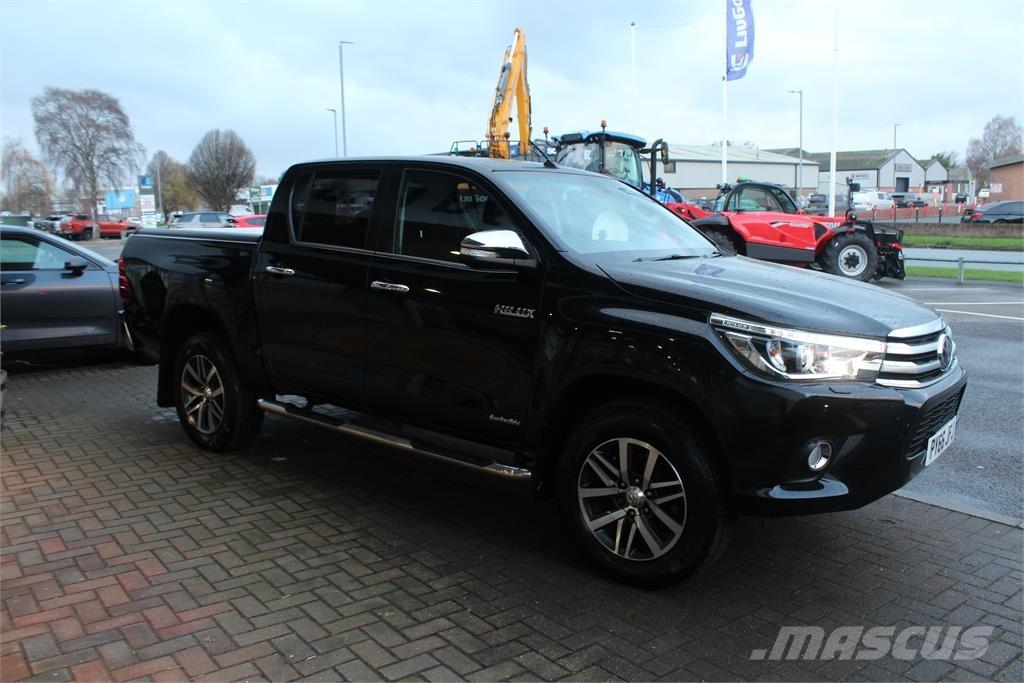 Toyota Hilux Pickup/planbiler