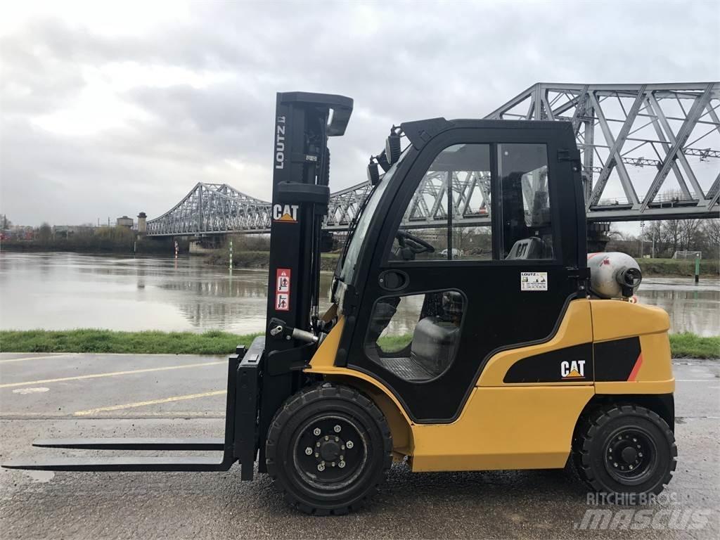 CAT GP30N Gaffeltrucker - Annet