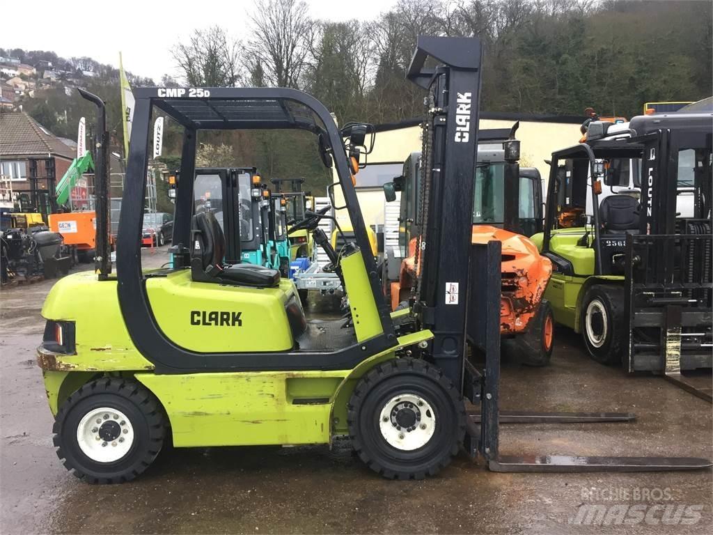 Clark CMP25D Gaffeltrucker - Annet