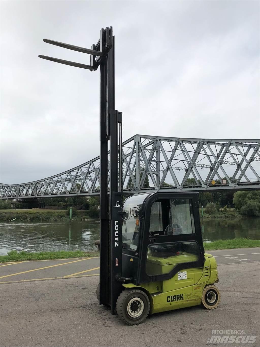 Clark GEX25 Gaffeltrucker - Annet