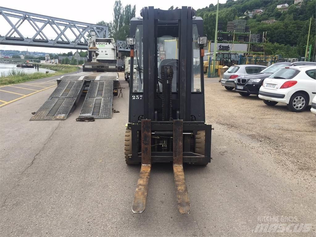 Clark GEX30 Gaffeltrucker - Annet