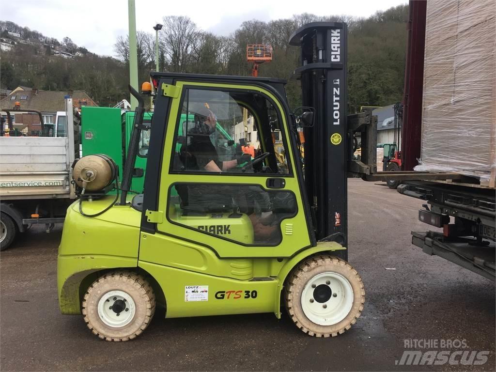 Clark GTS30L Gaffeltrucker - Annet