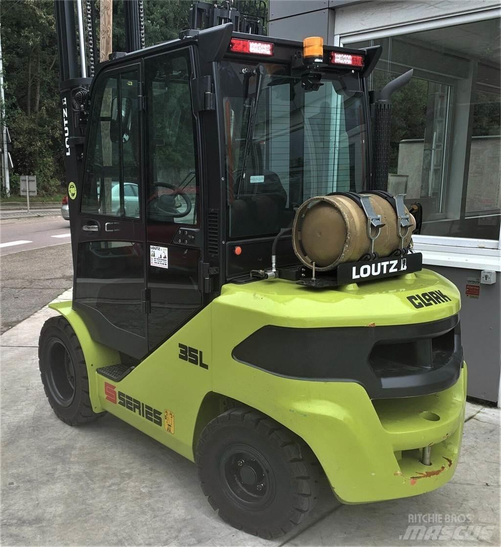 Clark S35L Gaffeltrucker - Annet