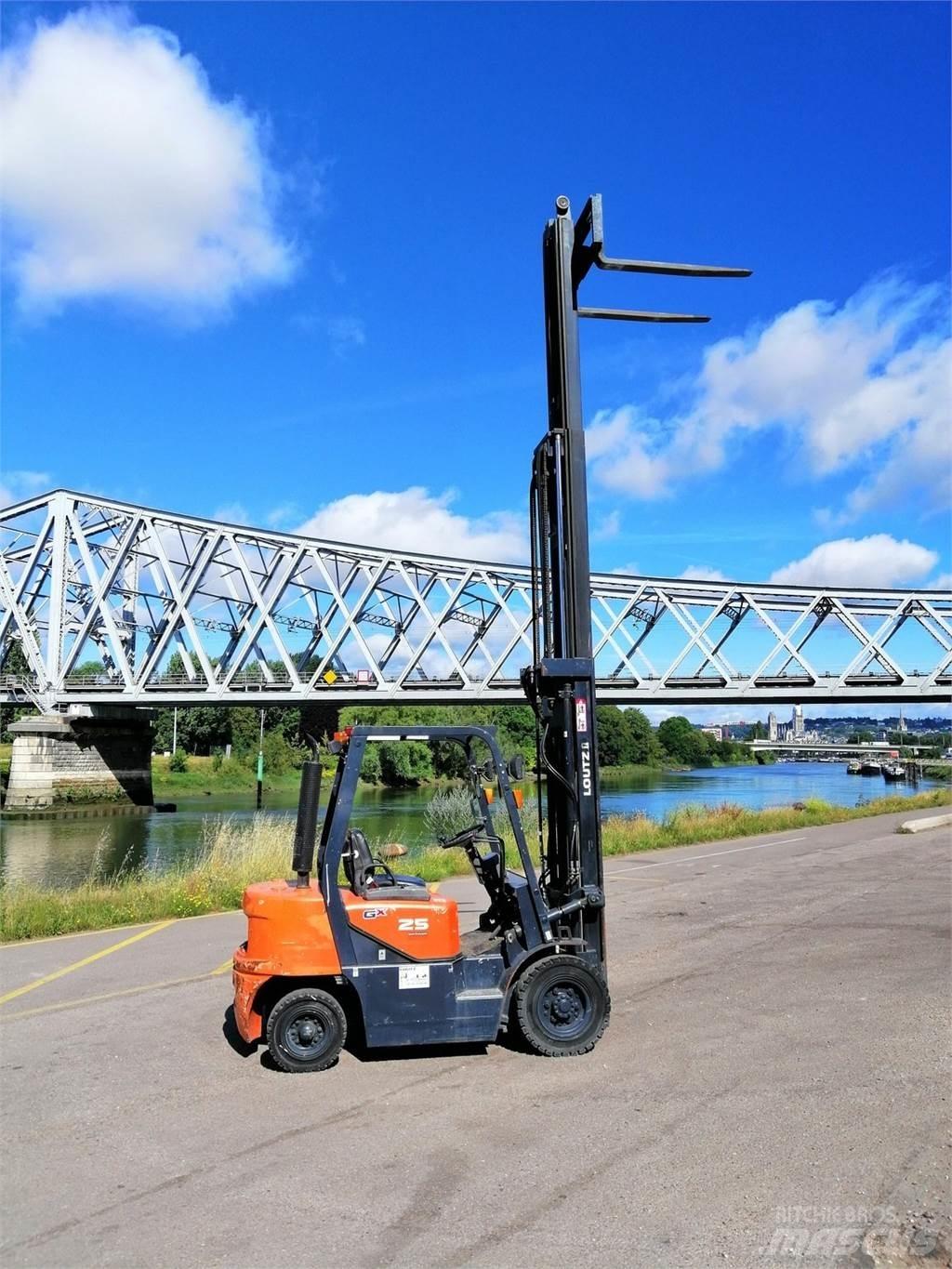 Doosan D25G Gaffeltrucker - Annet