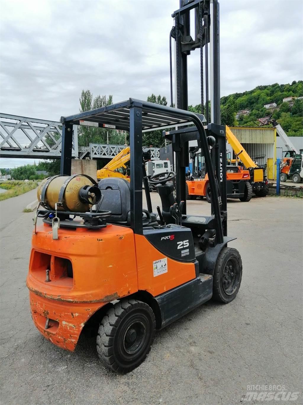 Doosan G25P-5 Gaffeltrucker - Annet