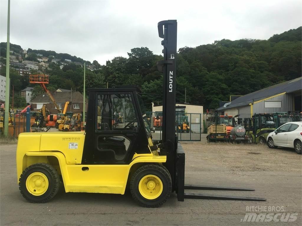 Hyster H7.00XL Diesel Trucker