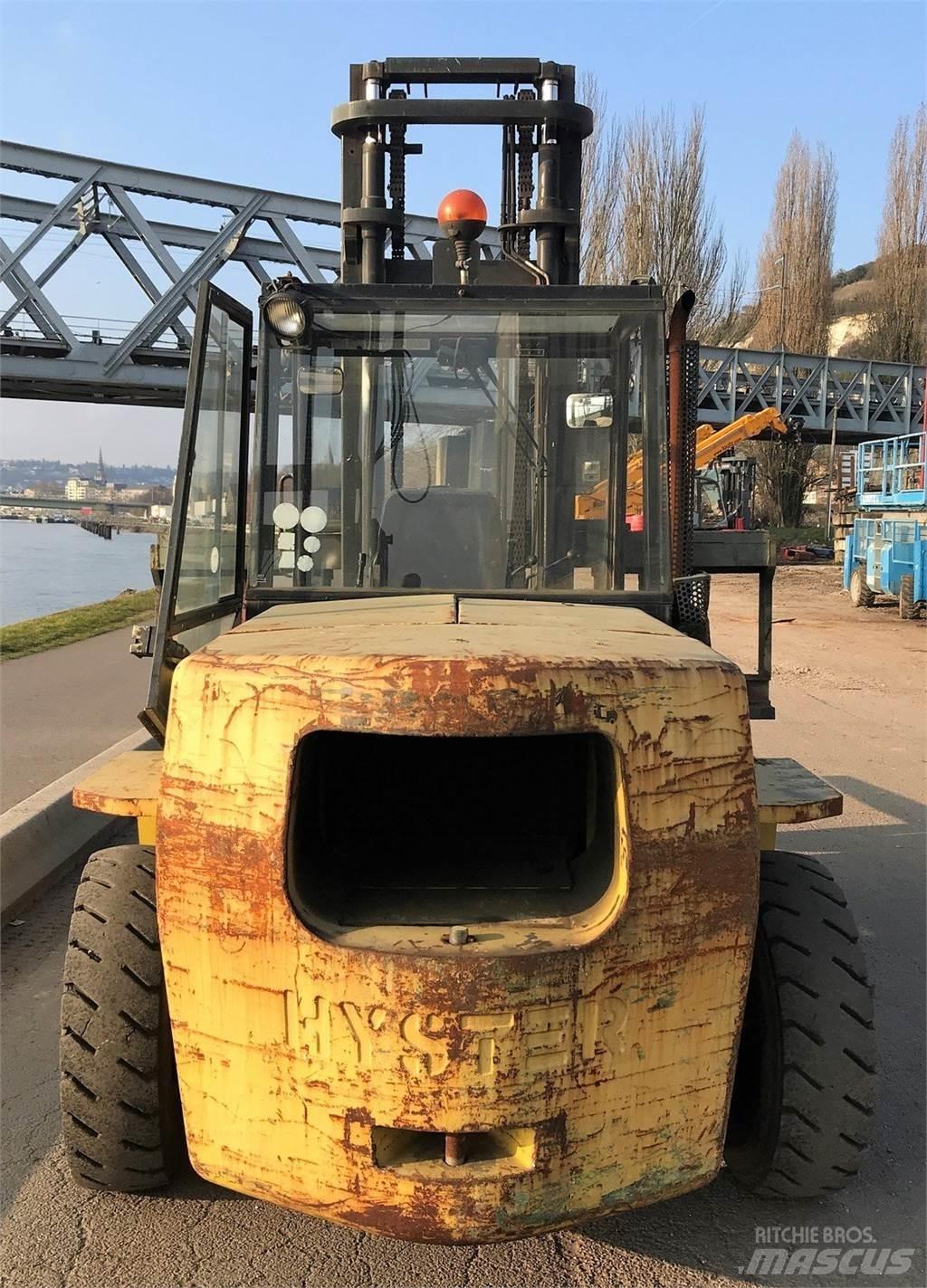 Hyster H7.00XL Diesel Trucker