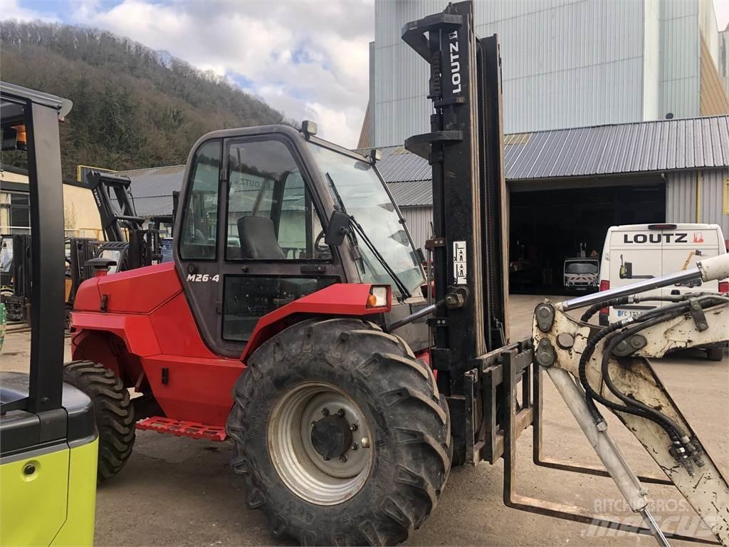 Manitou M26-4 Terrenggående gaffeltruck