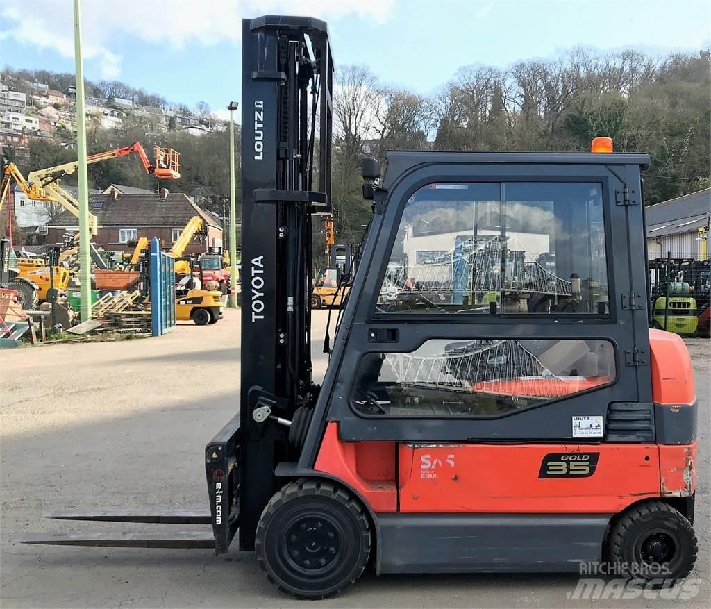 Toyota 7BMF35 Gaffeltrucker - Annet
