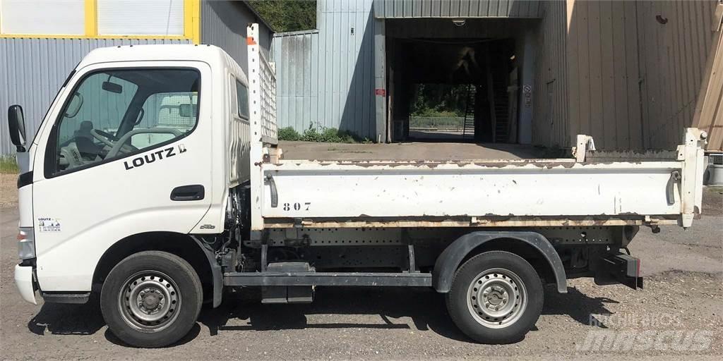 Toyota NT21Y Tippbil