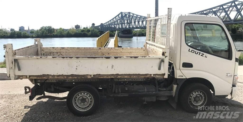 Toyota NT21Y Tippbil