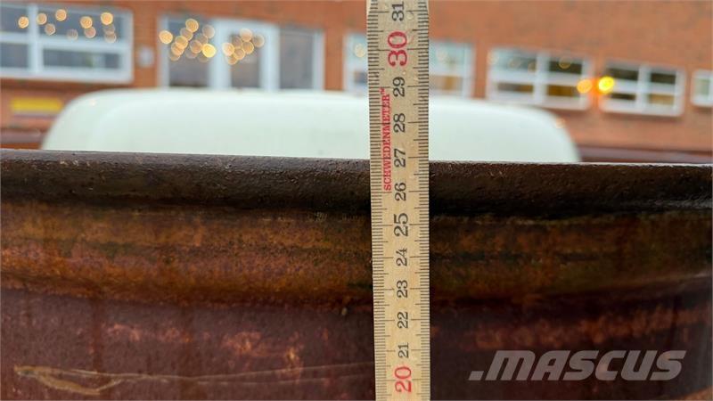 GKN 10X36 Dekk, hjul og felger