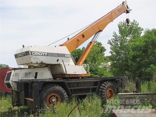 Drott 2500 Allterreng kraner
