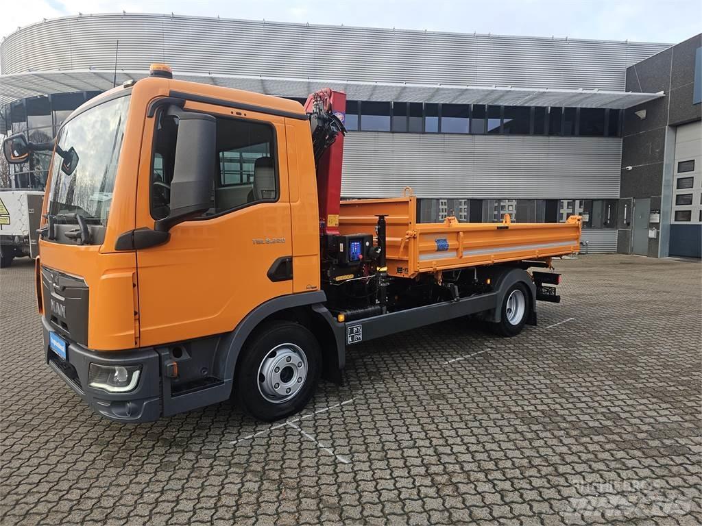 MAN TGL 8.220 Kranbil
