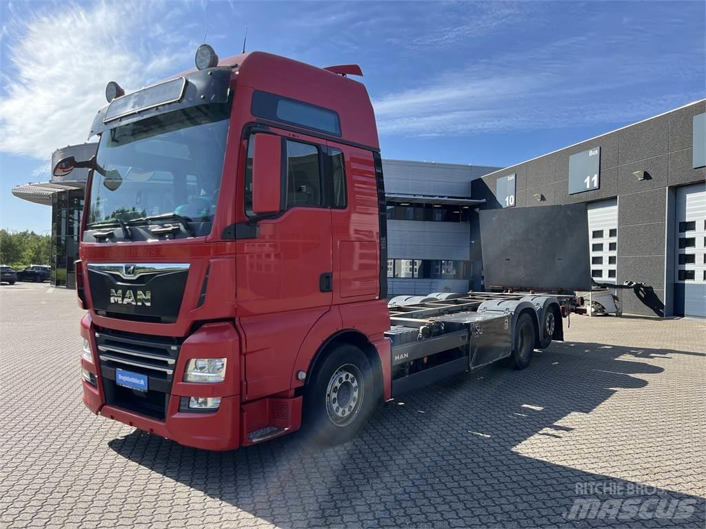 MAN TGX 26.500 6x2 Containerbil