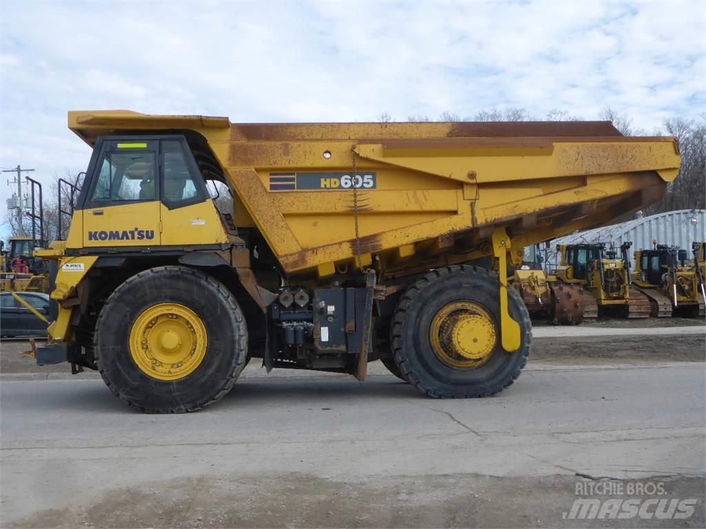 Komatsu HD605-7 Tipptrucker