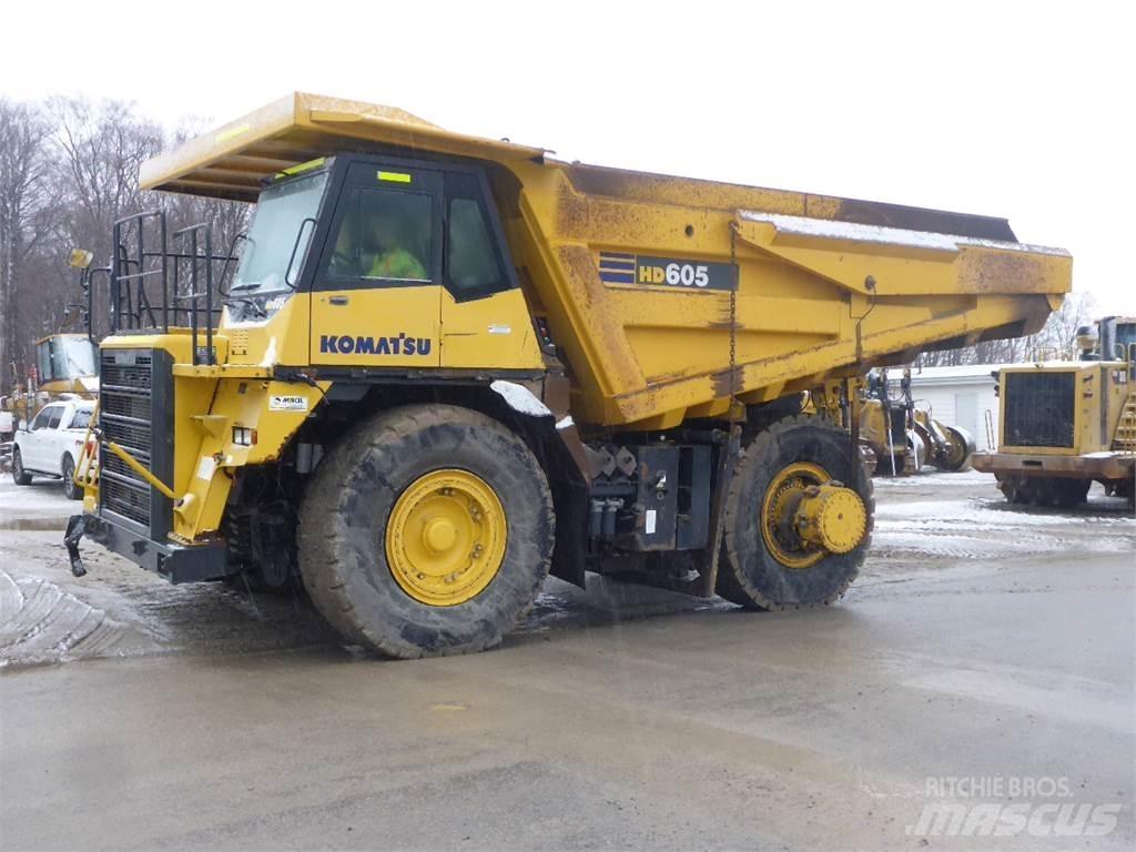 Komatsu HD605-7 Tipptrucker