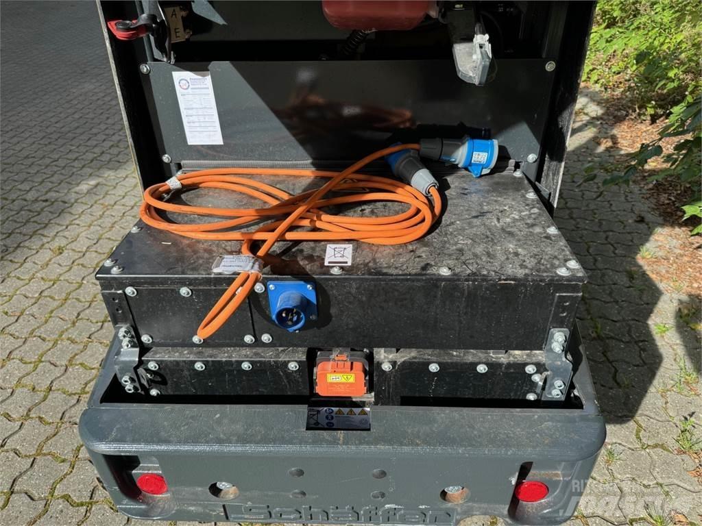 Schäffer 24e Minilastere