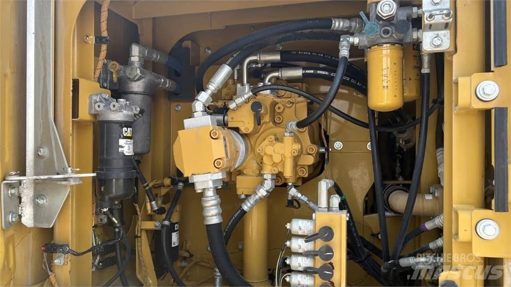 CAT 323 FLN Beltegraver