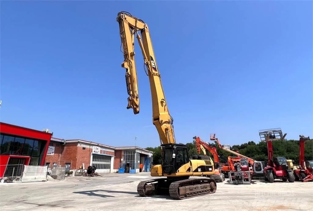 CAT 330D UHD Beltegraver