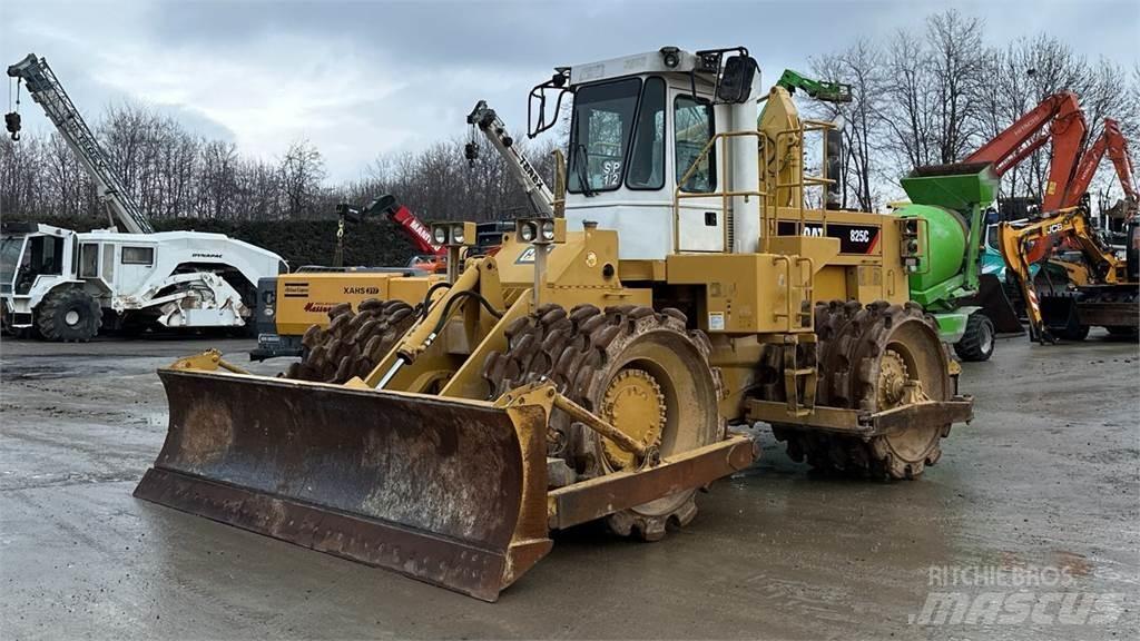 CAT 825C Dozere Beltegående
